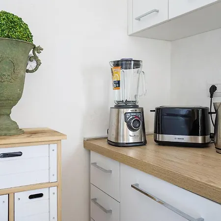 A Due Passi Da Mare Holiday home *