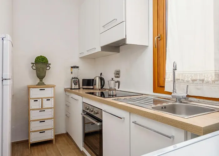 A Due Passi Da Mare Abbiadori